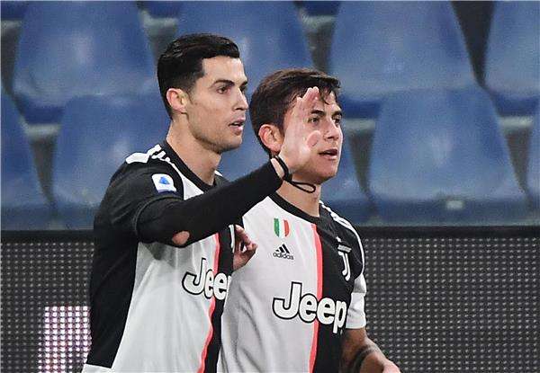 رونالدو وديبالا