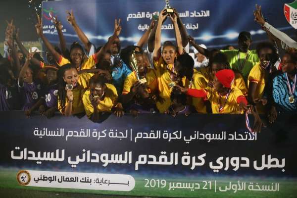 تتويج الدفاع