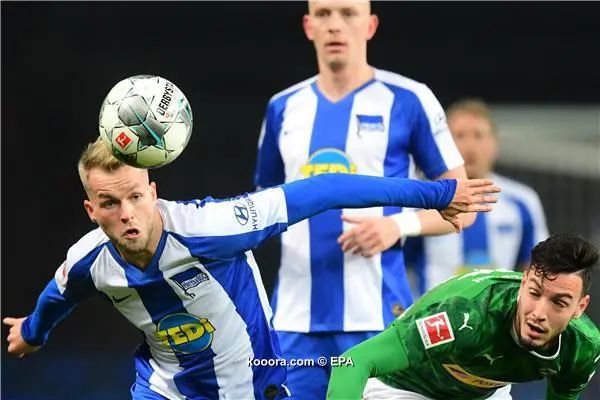 ?i=epa%2fsoccer%2f2019-12%2f2019-12-21%2f2019-12-21-08085815_epa