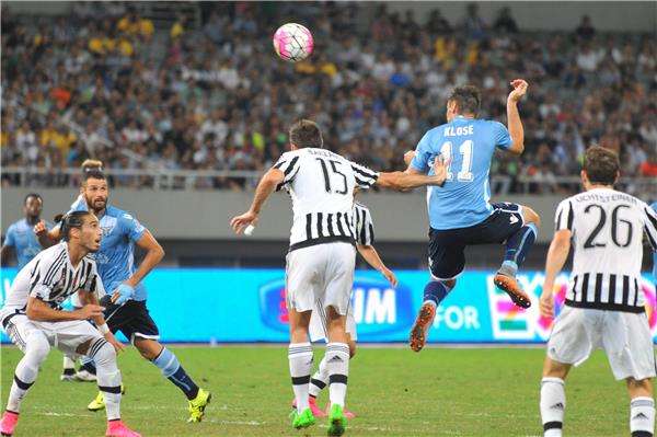 من مباراة سابقة بين الفريقين