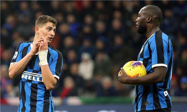 لوكاكو وإسبوزيتو