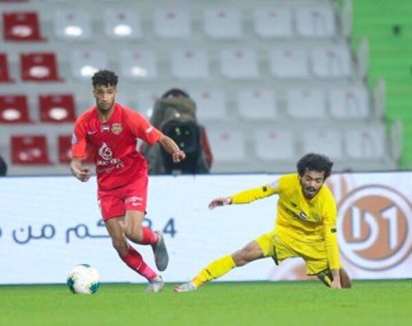 من مباراة سابقة لشباب الأهلي والوصل