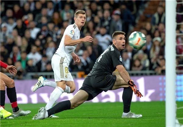 أوناي سيمون