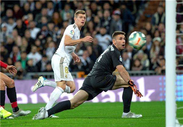 أوناي سيمون