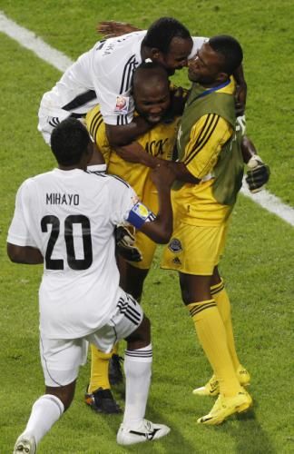 2010-12-10t181742z_01_abd32_rtridsp_3_soccer-club_reuters