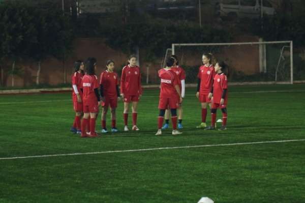 منتخب شابات