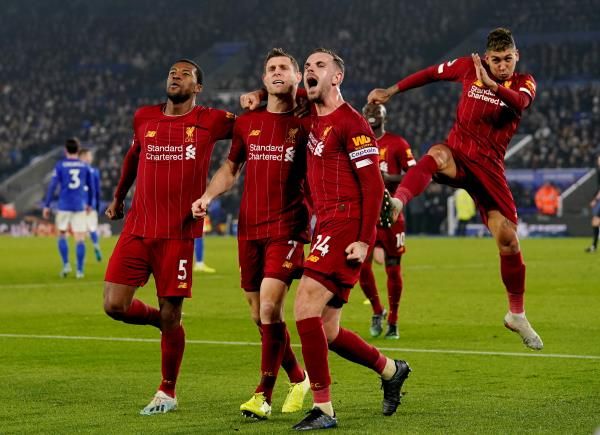 فرحة لاعبي ليفربول