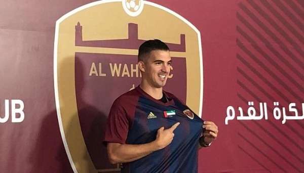 من تقديم اللاعبين