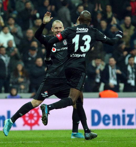 فرحة لاعبي بشكتاش