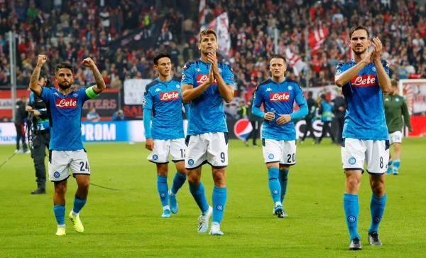 لاعبو نابولي