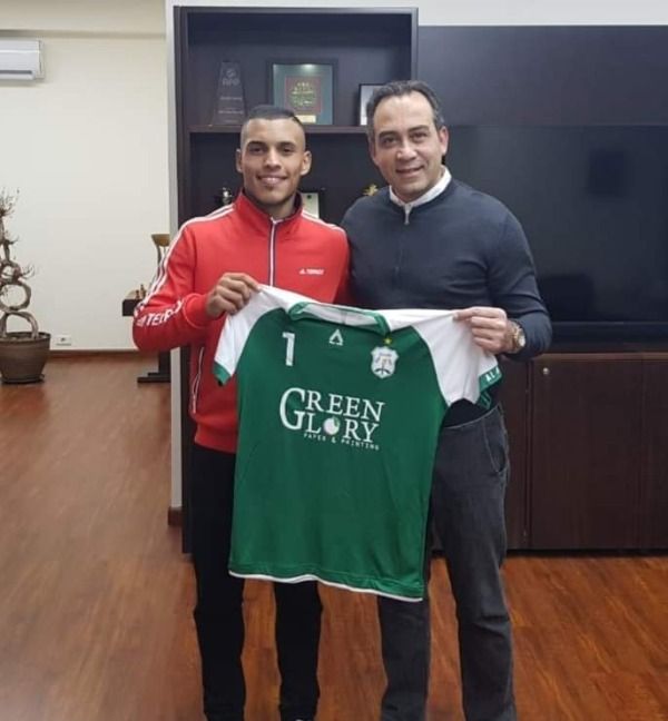 من تقديم اللاعب