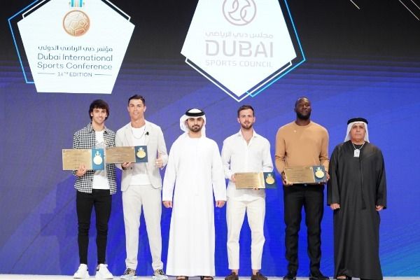 جانب من التكريم