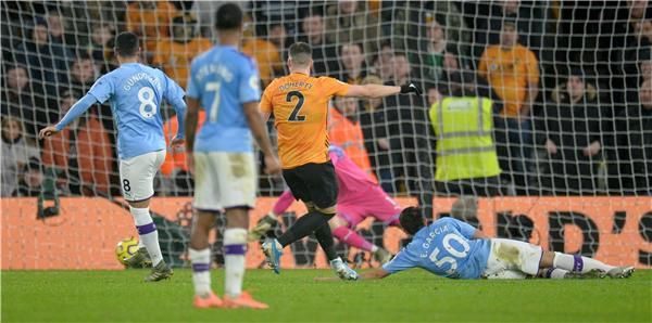 جانب من لقاء السيتي وولفرهامبتون