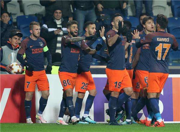 لاعبو إسطنبول باشاك شهير