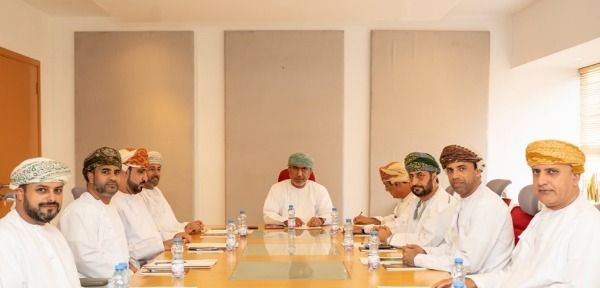 من الاجتماع