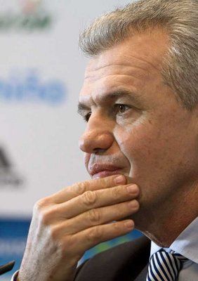 2010-11-18-00000102454449