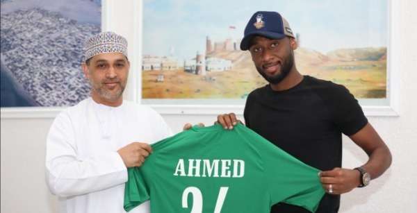 من تقديم اللاعب