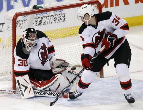 2010-12-11t032513z_01_otw506_rtridsp_3_nhl_reuters