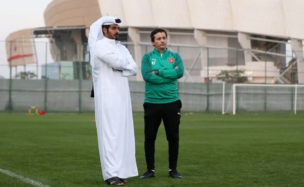 رئيس الدحيل ومدرب الفريق فاريا