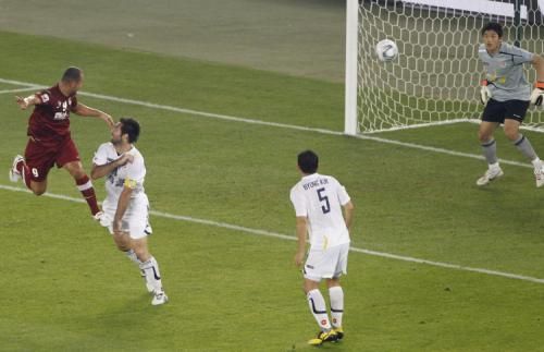 2010-12-11t163752z_01_abd33_rtridsp_3_soccer-club_reuters