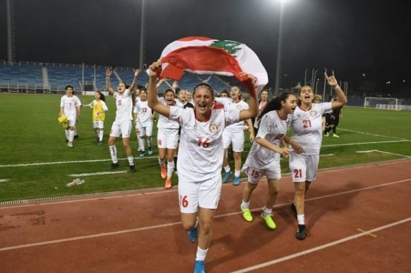 شابات لبنان