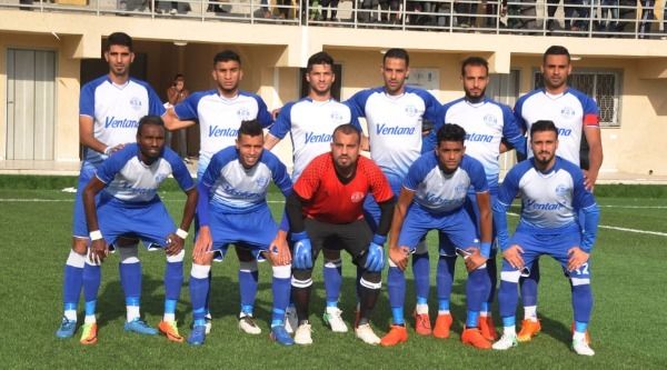 لاعبو خدمات الشاطئ