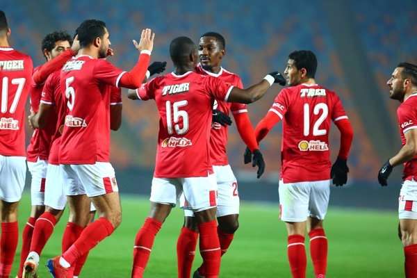 لاعبو الأهلي