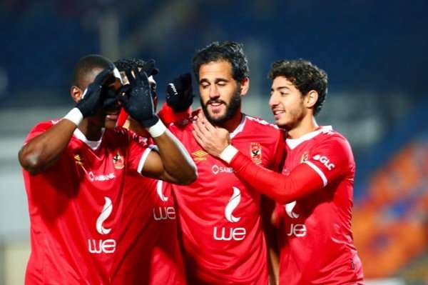 لاعبو الأهلي