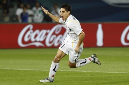 2010-12-11t164139z_01_abd35_rtridsp_3_soccer-club_reuters
