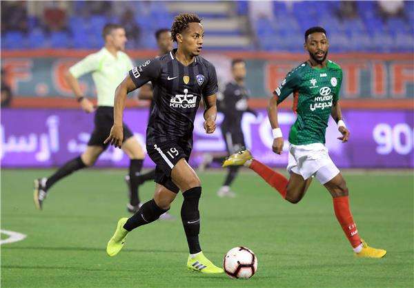 من مباراة سابقة بين الهلال والاتفاق