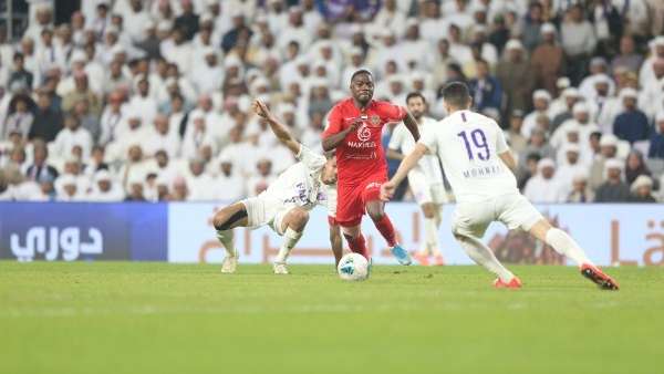 من مباراة العين وشباب الأهلي