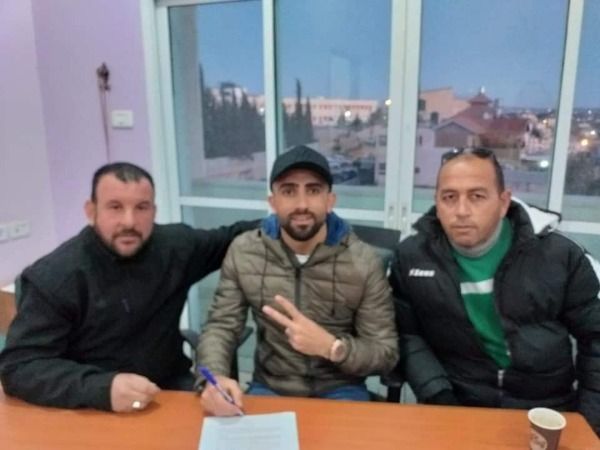 أحمد ماهر وسط يوقع للظاهرية  