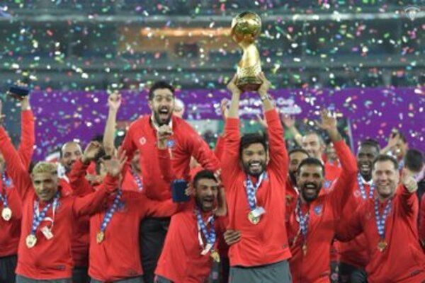 من تتويج نادي الكويت 