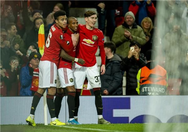 لاعبو مانشستر يونايتد