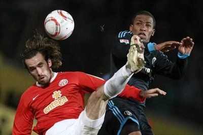 2010-12-12-00000102491393