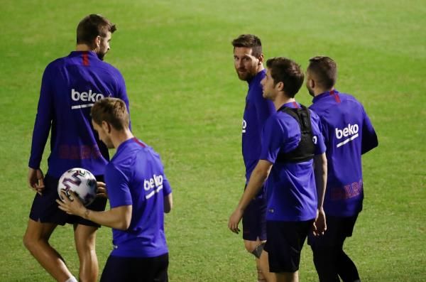 لاعبو برشلونة