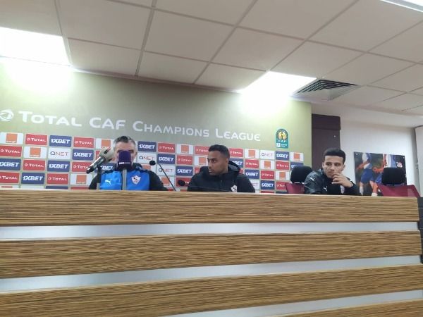 كارتيرون في المؤتمر الصحفي