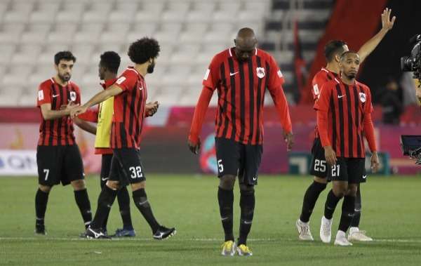 جمعة مع فريقه