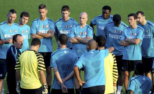 2010-12-11t142544z_01_abd18_rtridsp_3_soccer-club_reuters