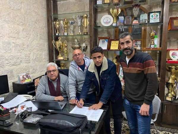 عويسات يوقع لهلال القدس