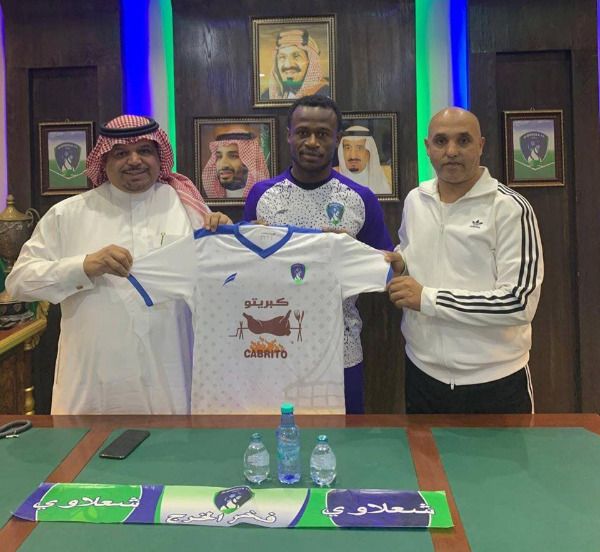  وهاب أنان بعد التوقيع