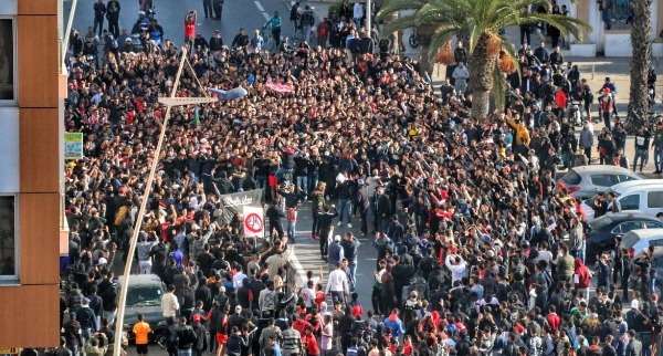 جانب من المسيرة