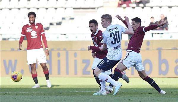 لقطة من مباراة تورينو مع بولونيا