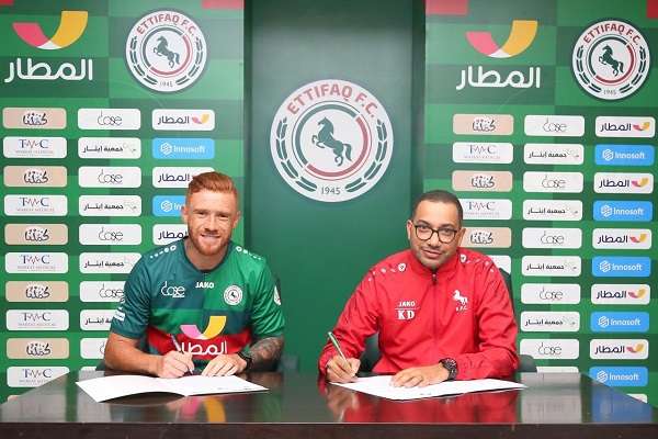 من تقديم دي سوزا