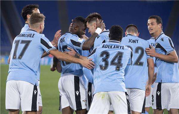 لاعبو لاتسيو 