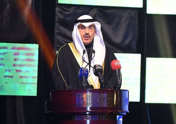 من الافتتاح