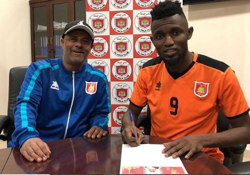 جانب من تقديم الصفقة