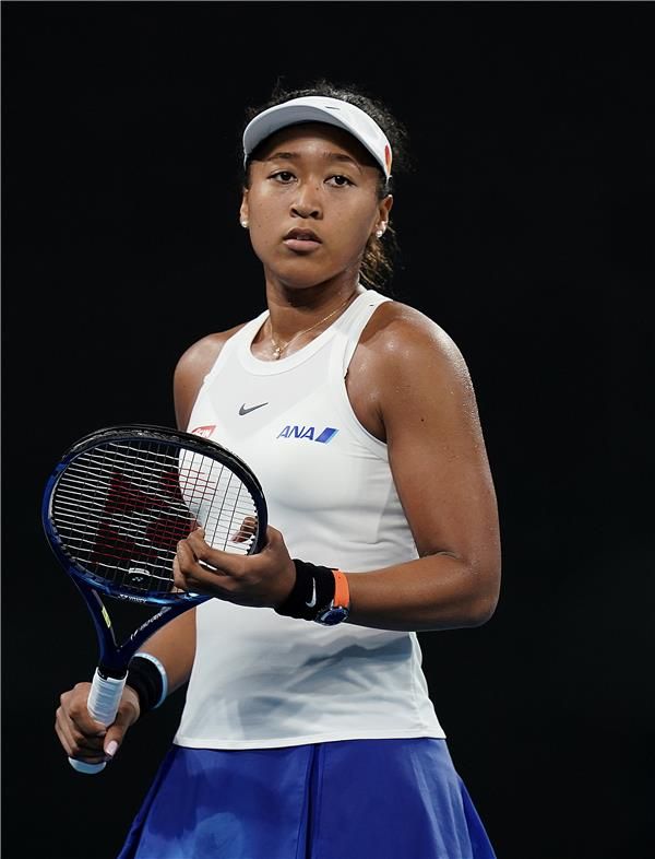  ناعومي أوساكا 