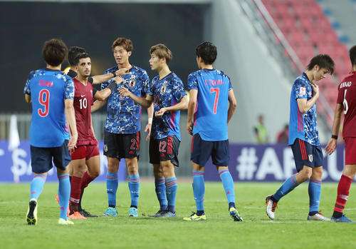 جانب من لقاء اليابان وقطر