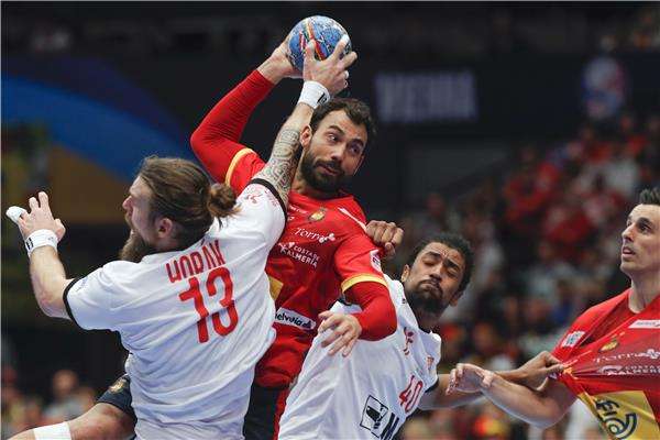 من لقاء إسبانيا والتشيك